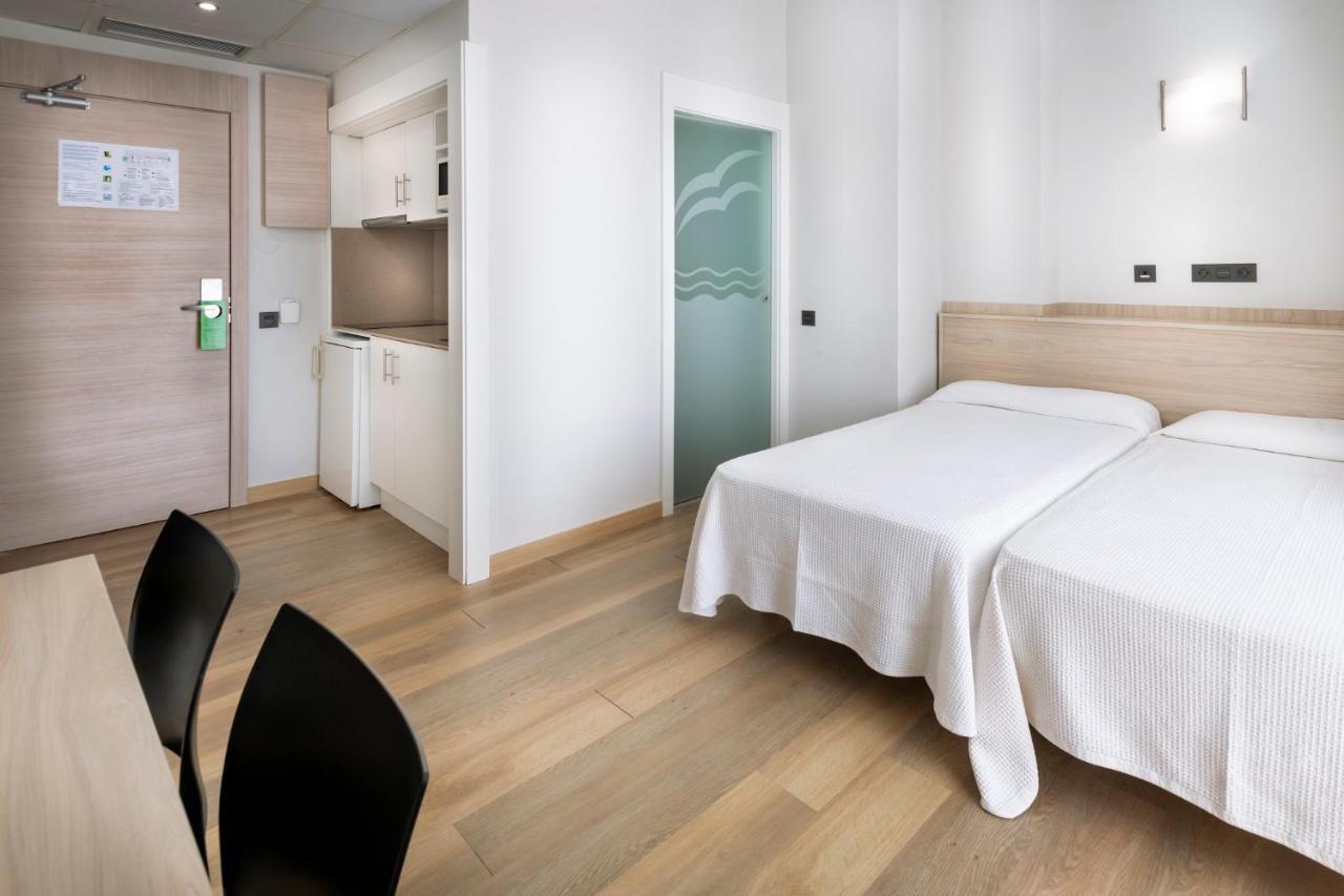 Aparthotel Marinada Salou Buitenkant foto