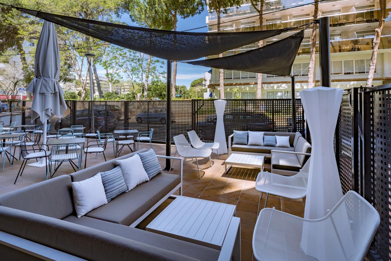 Aparthotel Marinada Salou Buitenkant foto